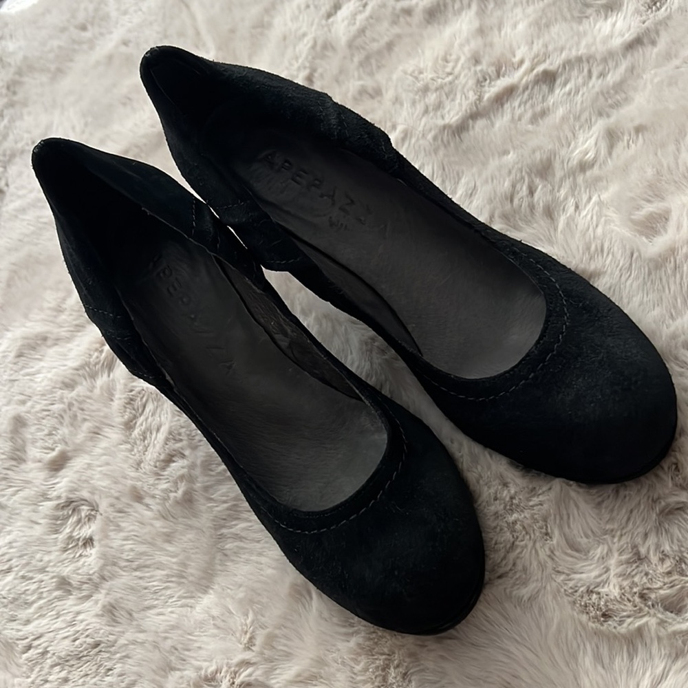 Apepazza Black Suede Pumps